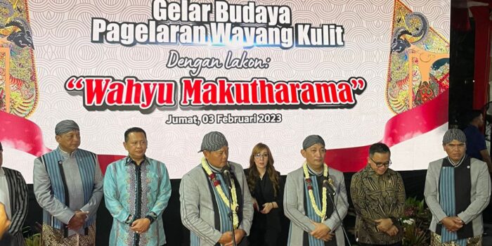 Ketua MPR Apresiasi Polri Gelar Pertunjukan Wayang Kulit