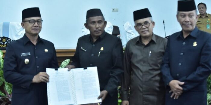 Rapat Paripurna DPRD Bangka Penyampaian 2 Raperda 