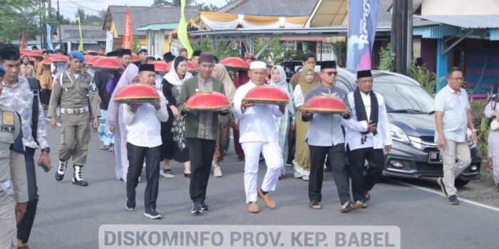 Pj Gubernur Suganda Meriahkan Peringatan Tahun Baru Islam di Desa Kenanga