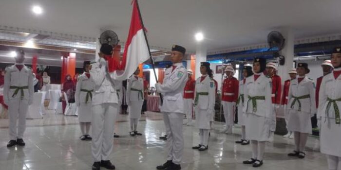 Bupati Kukuhkan 30 Anggota Paskibraka Kabupaten Bangka HUT ke-78 RI