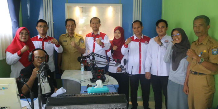 Kadis Kominfo dan Statistik Bateng Sambut Kedatangan KPID