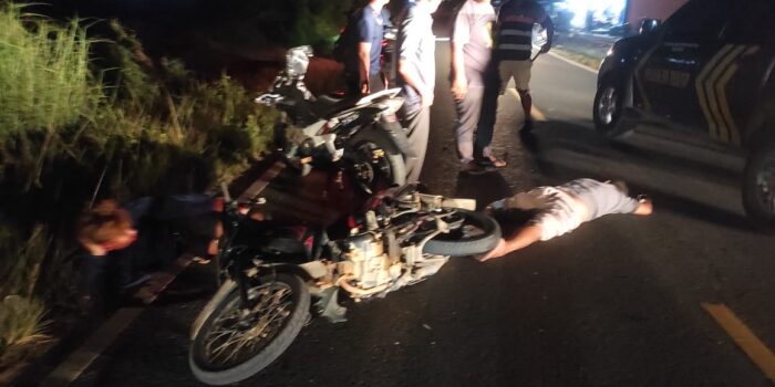 Polsek Simpang Teritip Berhasil Evakuasi Laka Lantas di Desa Pelangas