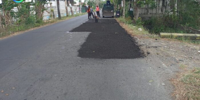 Dinas PUPR Tulungagung Pastikan Proses Perbaikan Jalan Berlobang Terus Berjalan