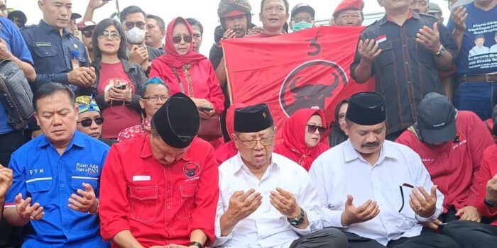 Pasangan Cabup Tulungagung Maryoto -Didik Daftar Ke KPU