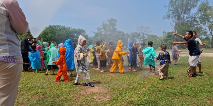 Seru Banget, PT Timah Edukasi Bahaya Api Bagi Puluhan Anak-anak TK Santa Maria Mento