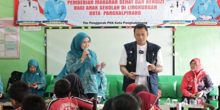 Pj Wako Budi Utama Uji Coba Program Makan Siang Bergizi untuk Siswa SD dan SMP