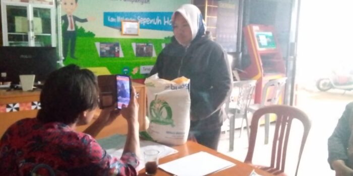 506 KPM Terima Distribusi Beras CPP dari Pekon Pampangan 