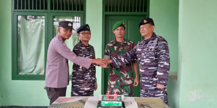 Peringati Hari Juang Kartika ke-79, TNI-Polri Sinergitas Perkuat Kerja Sama  Keamanan Tempilang