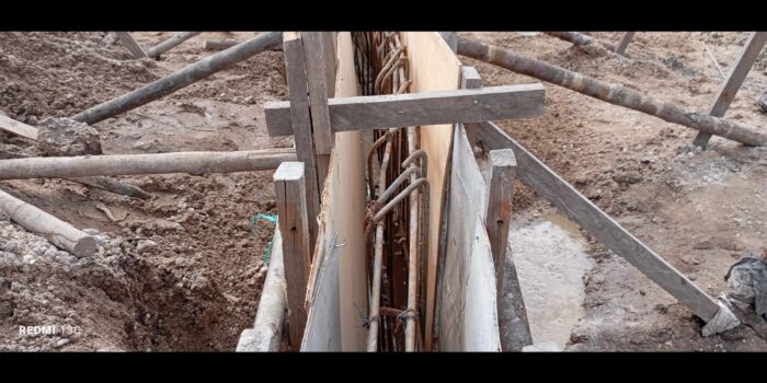 Proyek Rekontruksi Jalan Bundaran Kota Pujon Jadi  Sorotan