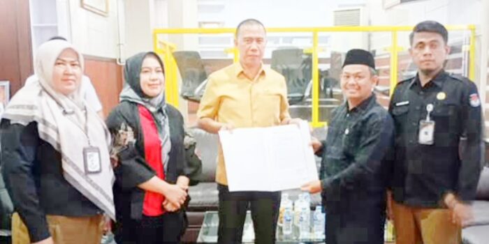 KPU Babel Serahkan Berkas Penetapan Gubernur dan Wakil Gubernur, DPRD Babel Akan Segera Tindaklanjuti