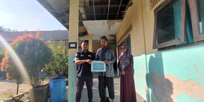 Tingkatkan  Kwalitas Pendidikan , PT Timah Serahkan Bantuan untuk MI Darul Jannah Karimun