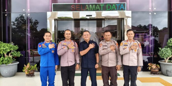 AKBP Pradana Aditya Laksanakan Kunjungan Kerja ke DPRD dan Pengadilan Negeri Mentok