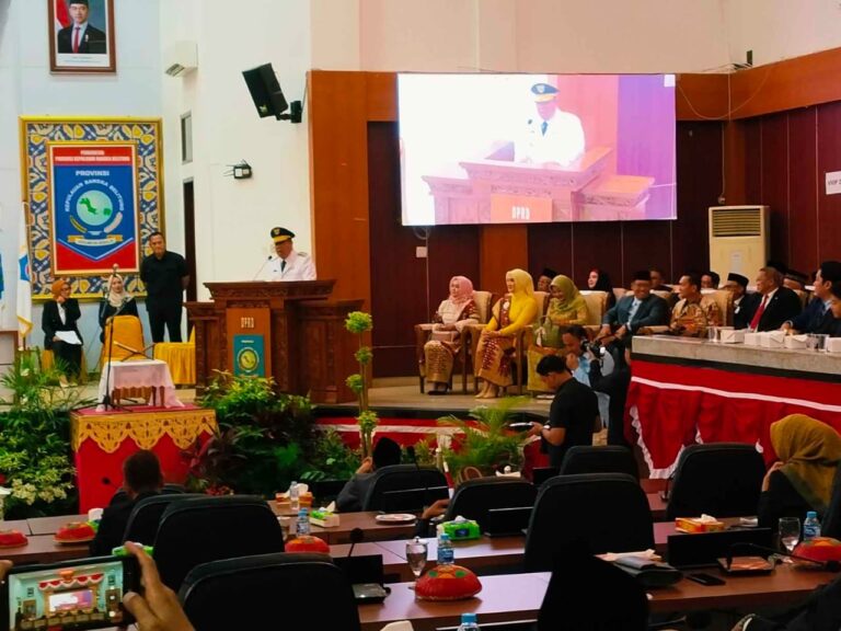 Gubernur Hidayat Sampaikan Pidato Perdana di Paripurna DPRD Provinsi Kep.Babel