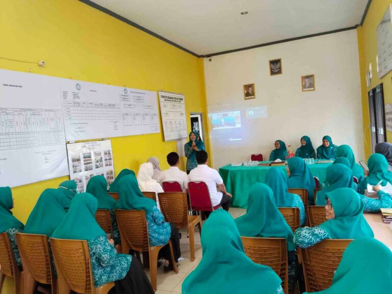 Tingkatkan Pemberdayaan Masyarakat, TPPK Kelurahan Air Kepala Tujuh Gelar Lomba Administrasi