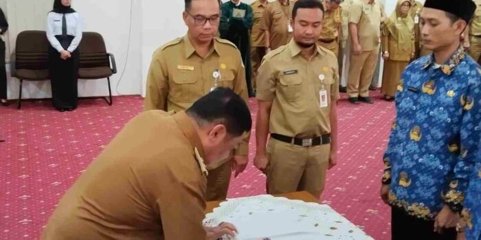 Pejabat Walikota Pangkalpinang Resmi Melantik dan Serakah SK 40 PNS Serta 134 PPK