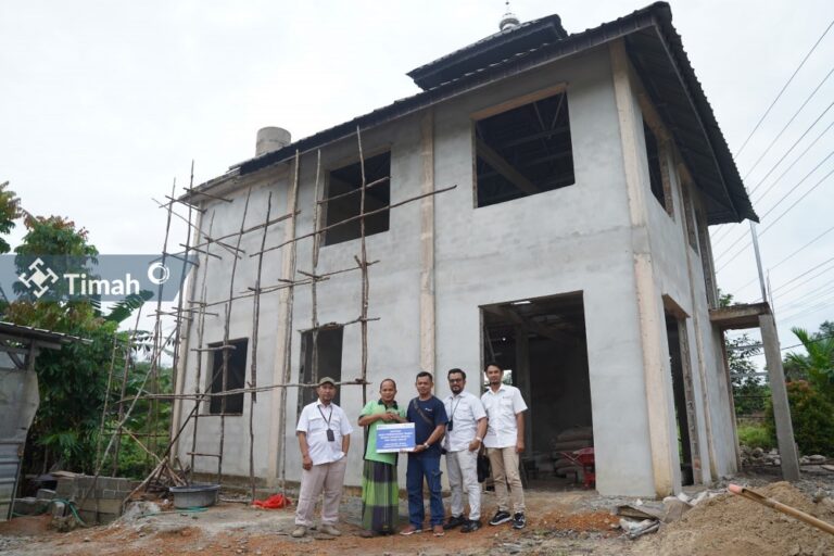 Program PJSL ,PT Timah Berikan Bantuan Senjumlah Rumah Ibadah Lintas Agama