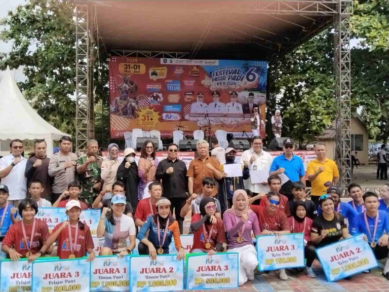 Ayu Azhari Hadiri Festival Pasir Padi 6, Meriahkan Tradisi “Peh Chun”