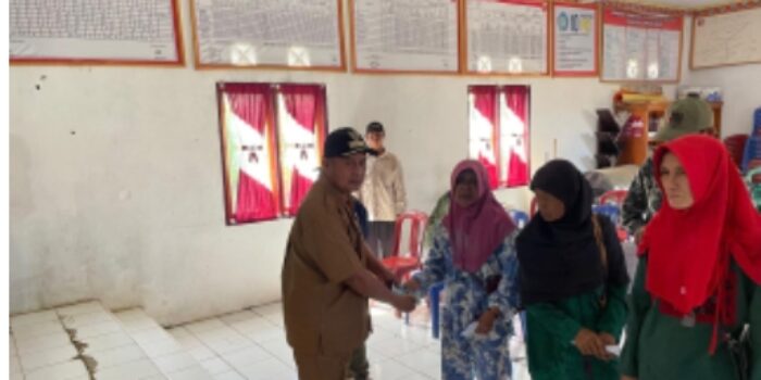 Pemdes Pekon Tiga Jaya Laksanakan Program Pembagian BLT – DD Sebanyak 9 KPM