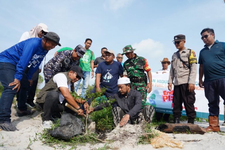 Bentuk Dukungan Terhadap Pariwisata Berkelanjutan. PT Timah Tanam Pohon Peneduh