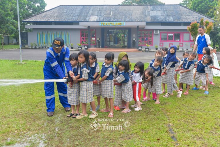 PT Timah Berikan Edukasi Tentang Bahaya Api dan Kebakaran Bagi Anak Usia Dini