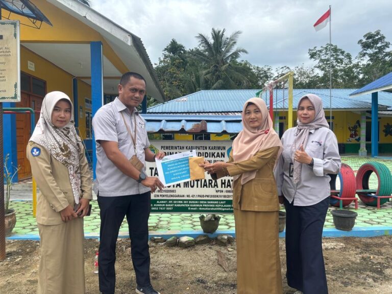 Tingkatkan Kualitas Pendidikan, PT Timah Serahkan Bantuan Untuk TK Swasta Mutiara Hati 