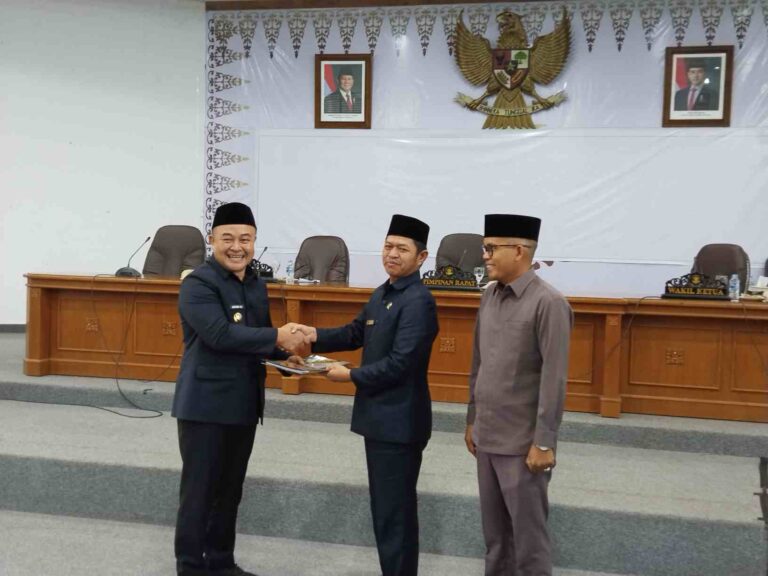DPRD Bangka Gelar Tiga Agenda Paripurna Sekaligus, Bahas Laporan APBD, KUA-PPAS 2025 dan Hasil Reses