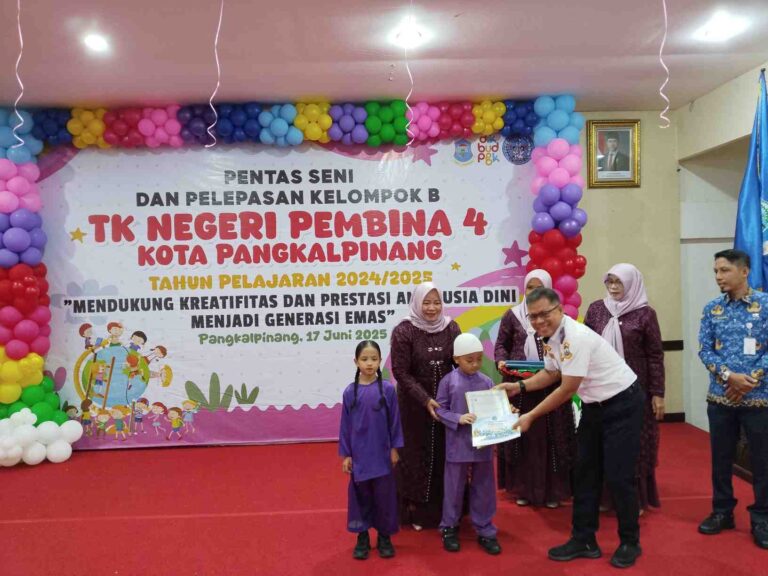 Subekti Hadir di Pelepasan TK Negeri Pembina 4 Pangkalpinang, Ini Pesan Moralnya