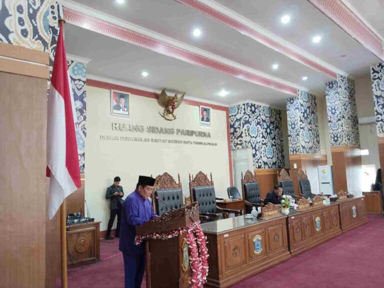 Pj Wali Kota Pangkalpinang Tanggapi Tiga Raperda, Tekankan Smart City untuk Efisiensi