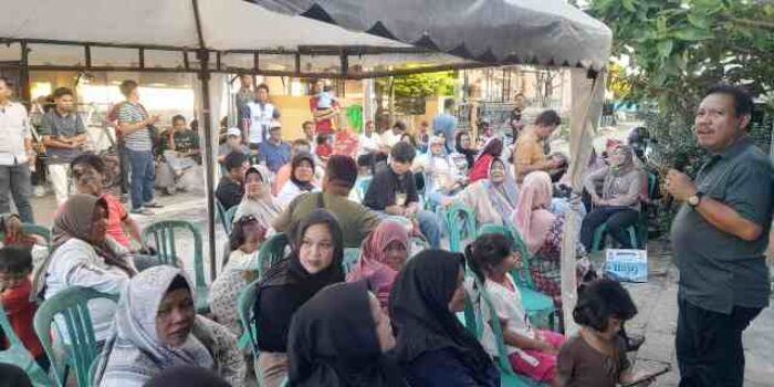 Prof. Udin Janji  Tangani Banjir di Perumahan Graha Artha Saat Dialog Bersama Warga