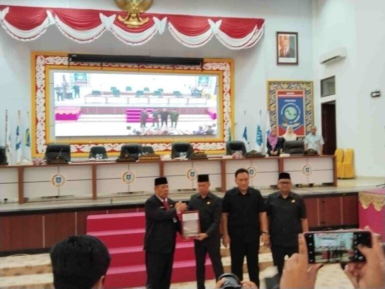 DPRD Babel Gelar Paripurna Penyampaian Ranperda Perubahan APBD 2025