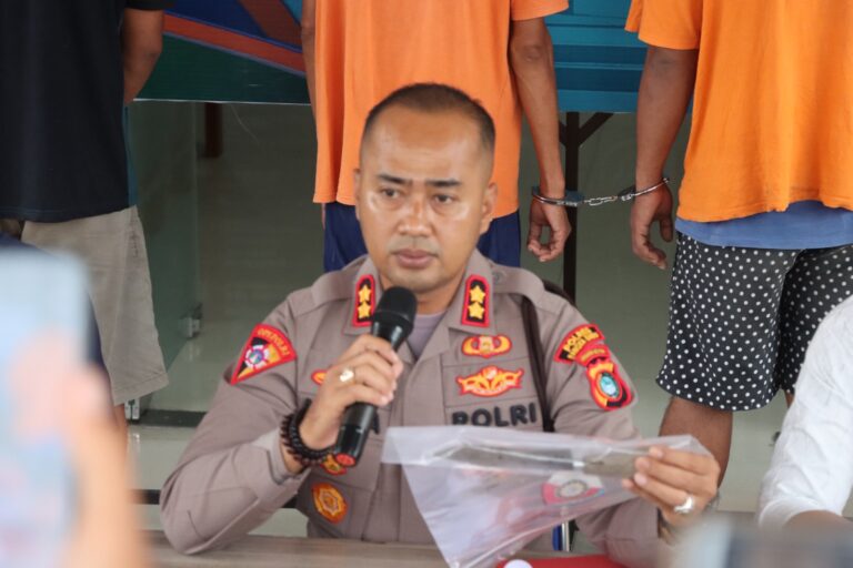 Polres Bangka Barat Ungkap Kasus Pembunuhan di Sungai Daeng, Pelaku Ditangkap dan Pisau Diamankan