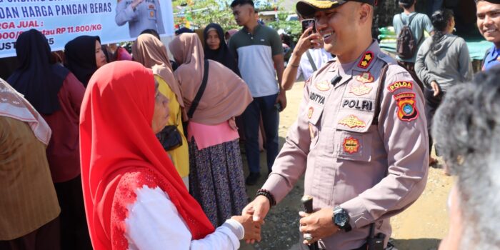 Program Pangan Murah Polres Bangka Barat Disambut Hangat, Beras Ludes Terjual