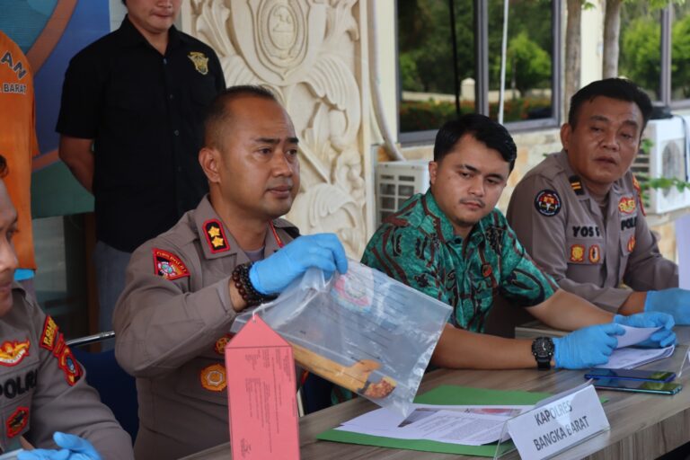 Polres Bangka Barat Ungkap Kasus Pembunuhan di Parittiga Dalam 4 Jam