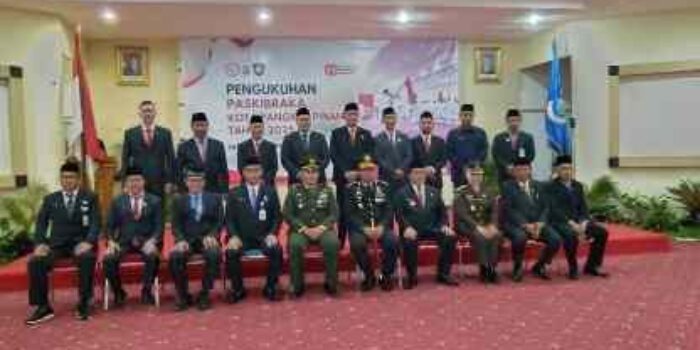 Pj Wali Kota Pangkalpinang Kukuhkan Paskibraka 2025, Pesan Jaga Nasionalisme dan Persatuan