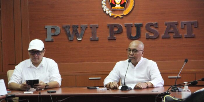 PWI Pusat Prihatin Pencabutan Kartu Liputan Istana Wartawan CNN Indonesia