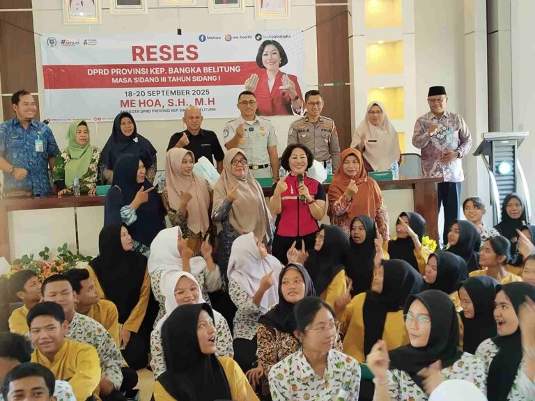 Me Hoa Serap Aspirasi Pendidikan dan Soroti Layanan Kesehatan Saat Reses di SMKN 1 Pangkalanbaru