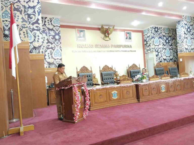 Pj Wali Kota Pangkalpinang Sampaikan 9 Raperda dalam Propemperda 2026 di Rapat Paripurna DPRD