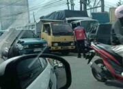 Antrean Solar di SPBU  Bacang Kian Parah, Warga Keluhkan Mobil Pengerit