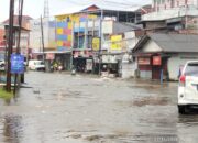 Hujan Deras dan Drainase Sempit, Theresia Pangkalpinang Lumpuh Sementara