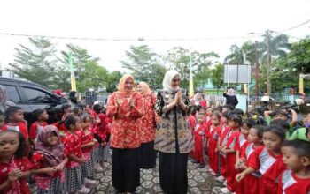 Bunda PAUD Babel Buka Kegiatan DWP Mengajar di TK Negeri Pembina 7 Pangkalpinang