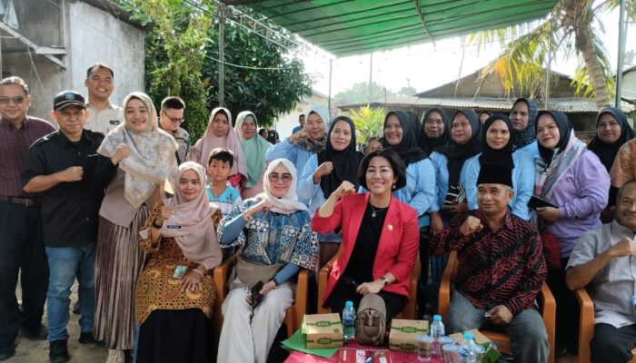 Serap Aspirasi Warga, Me Hoa Gelar Reses di Desa Pasir Garam Simpangkatis