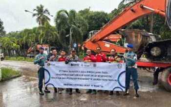 PT TIMAH Tbk dan TNI AL Kirim Lima Unit Alat Berat ke Wilayah Bencana di Sumatera