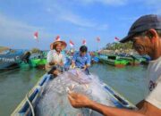 Sejak 2022, PT TIMAH Fasilitasi Ribuan Nelayan Dapat Perlindungan BPJS Ketenagakerjaan