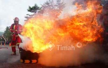 PT TIMAH Semarakkan Bulan K3 Nasional 2026 Lewat Fire & Rescue Challenge