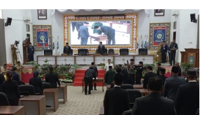 Hardi Effendi Resmi Dilantik sebagai PAW Anggota DPRD Babel