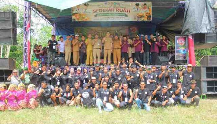 Bupati Bangka Barat Hadiri Budaya Ruwahan Dusun Rumpis Desa Berang