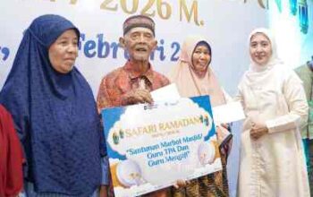 PT TIMAH Beri Bantuan untuk Guru Ngaji dan Marbot di Pemali