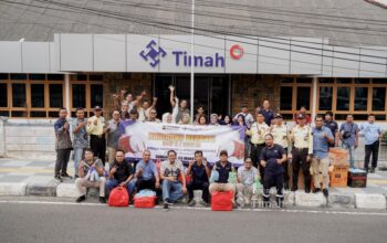 Ramadan Berbagi, PT Timah Salurkan Sembako dan Takjil untuk Warga Sungailiat