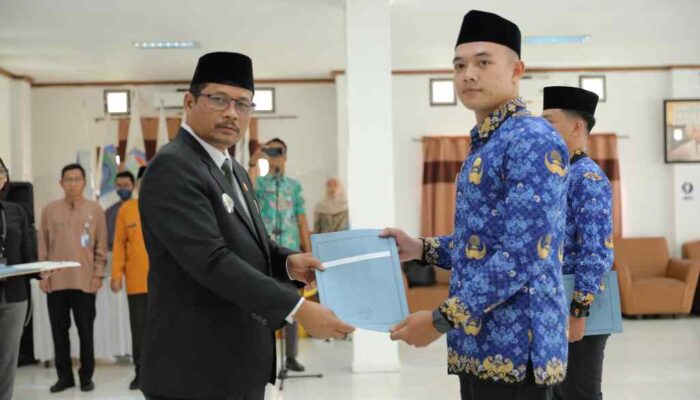 Enam Lulusan PTDI-STTD Dilantik Jadi ASN Pemprov Babel