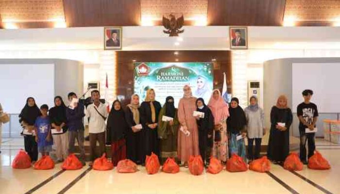 BKOW Babel Salurkan 180 Paket Sembako untuk Dhuafa dan Anak Yatim di Bulan Ramadhan